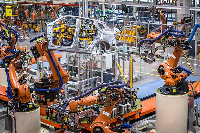 华晨中华轿车经典,华晨最新款车