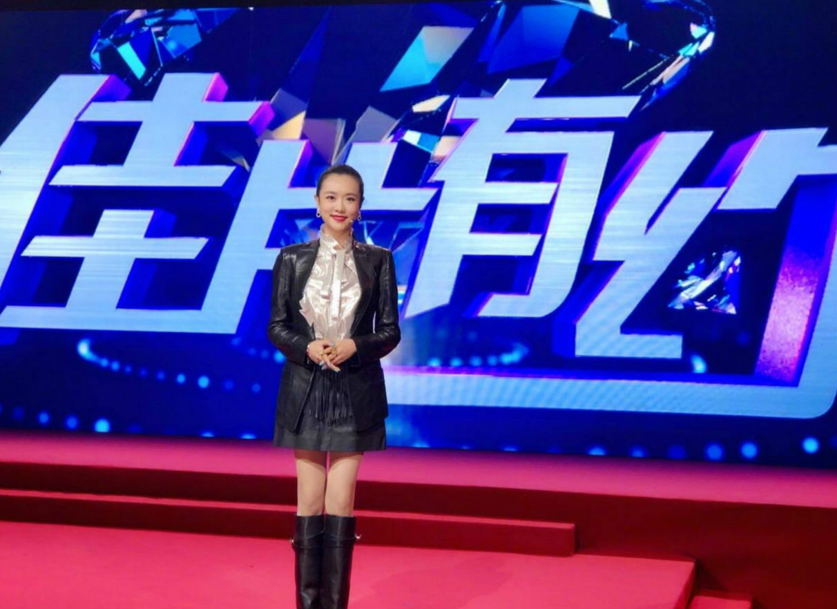 中国足球女星第一人,中国第一体育女明星