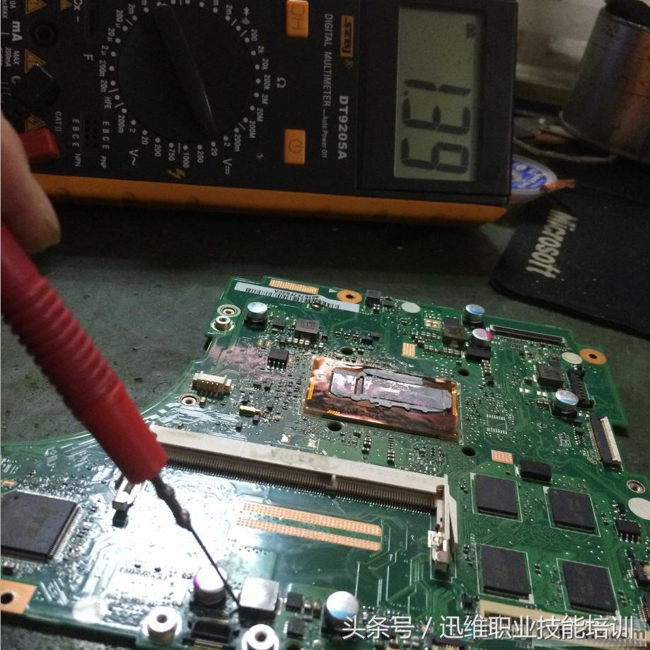 “喝了咖啡”的华硕笔记本不触发曲折维修,竟然被小电阻骗了……