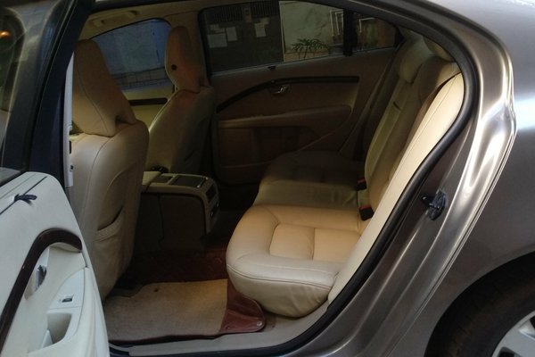 沃尔沃s80l2.5t安全测试,2016年沃尔沃s80l最高配置