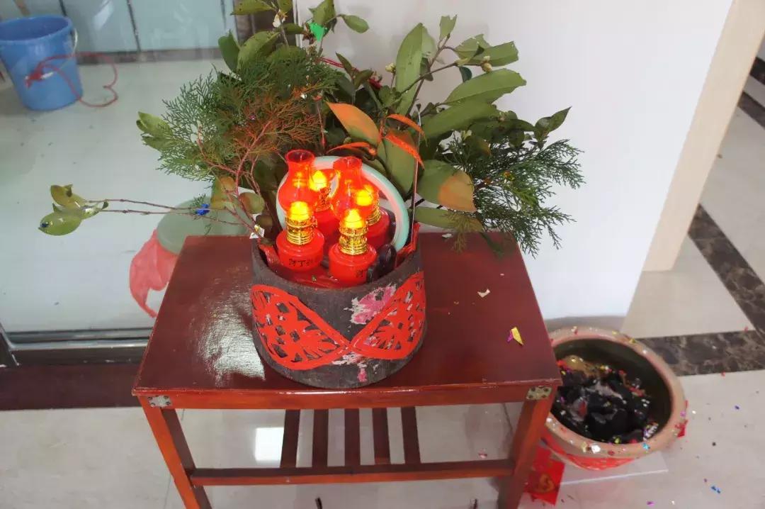 广东罗定人新居入伙的吉利话,罗定入宅仪式进屋顺序