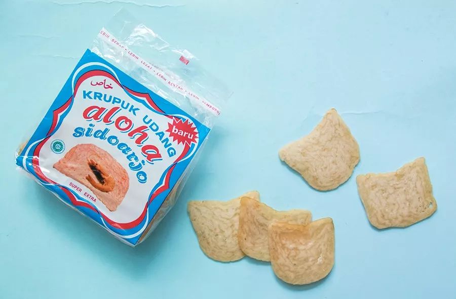 东南亚最好吃的虾片牌子,新加坡餐厅里的虾片