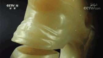 一部国产纪录片弹幕居然全是哈哈哈哈哈哈哈