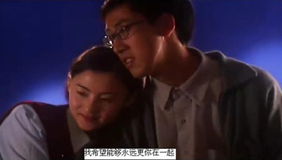 周星驰为啥戴眼镜,为什么周星驰电影里戴眼镜