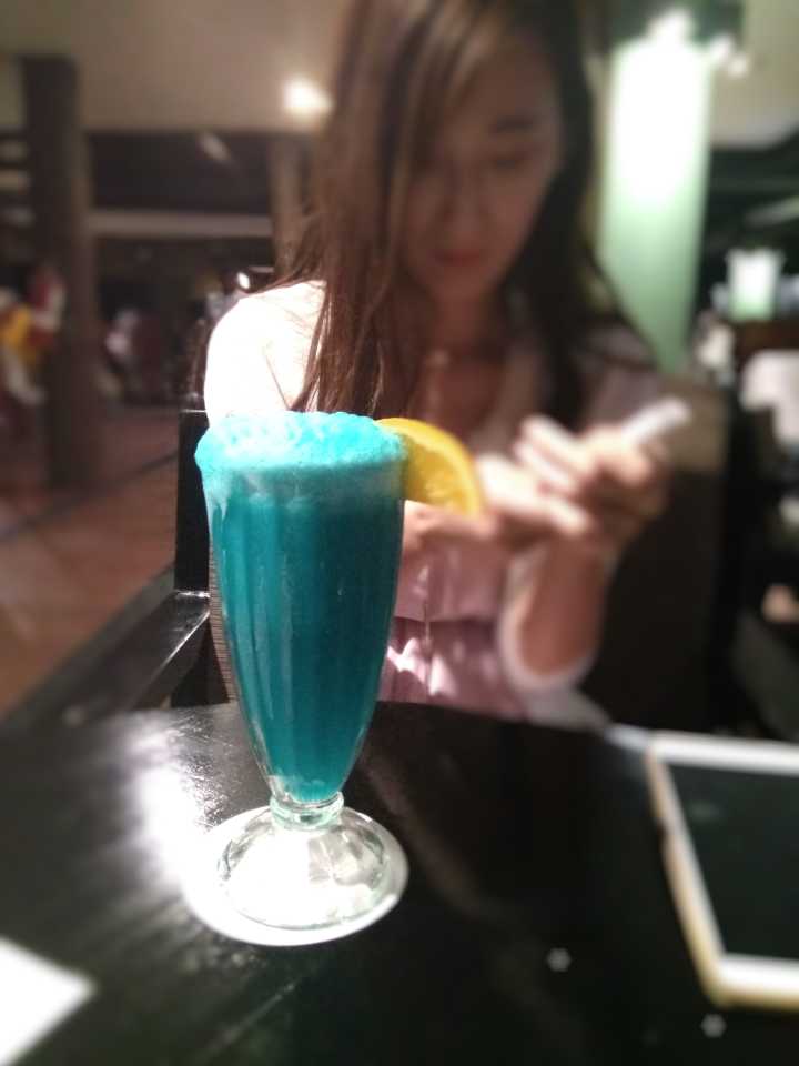 汤加和斐济哪个国家大,斐济国家主产什么