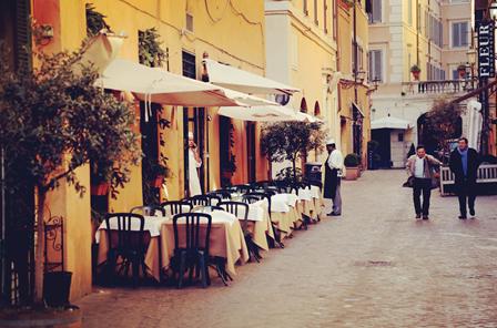 家附近居然藏着这么一家露天餐厅,市中隐藏的特色餐厅