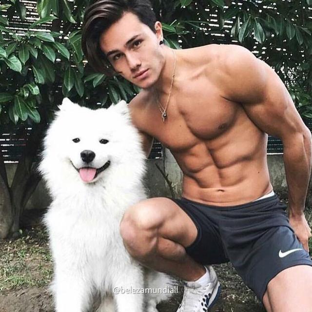 腹肌哑铃负重训练方法,练腹肌怎么注意腹部发力