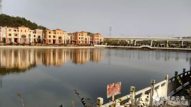 独家私藏花湖风光：醉美花湖的挑战与机遇
