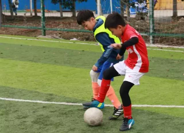 从暖秋到严冬，明基悦宁体育中心青训点秋季班今日正式结业！