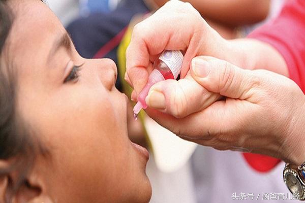 育儿记录：女儿昨天接种疫苗后，晚上出现不良反应！