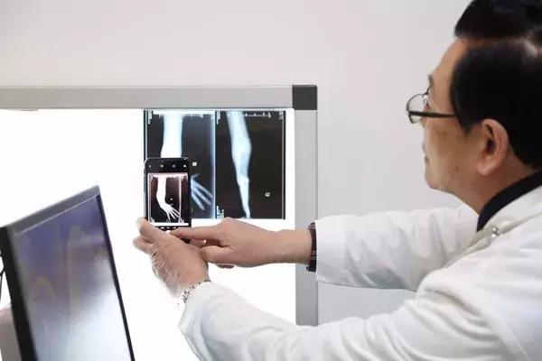 穆晓红教授直播,穆晓红脑瘫专家