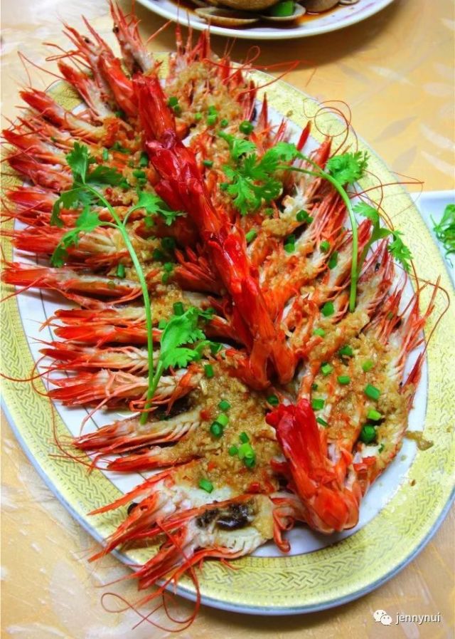 带父母去三亚需要多少钱,三亚旅行攻略带什么吃的