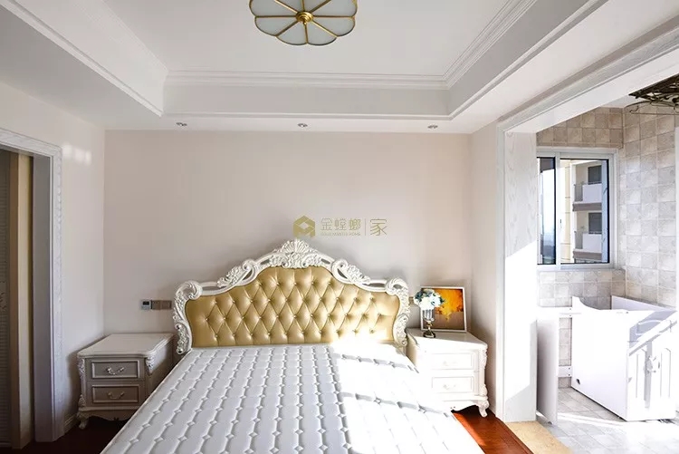 金色美缝剂提升颜值!146平欧式三居室,佛山蔚蓝湾畔业主很喜欢