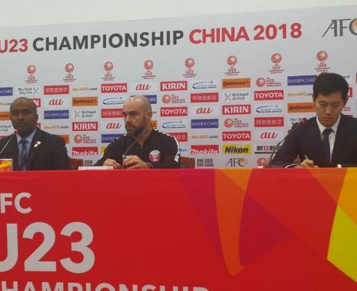 事儿大了，记者爆料中国队输球之后球迷给了主裁判一拳