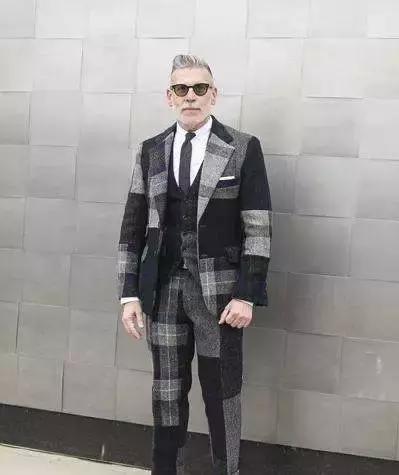 为啥你穿西装像房地产中介,房产中介西装