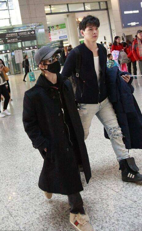 郭敬明保镖,郭敬明现身机场