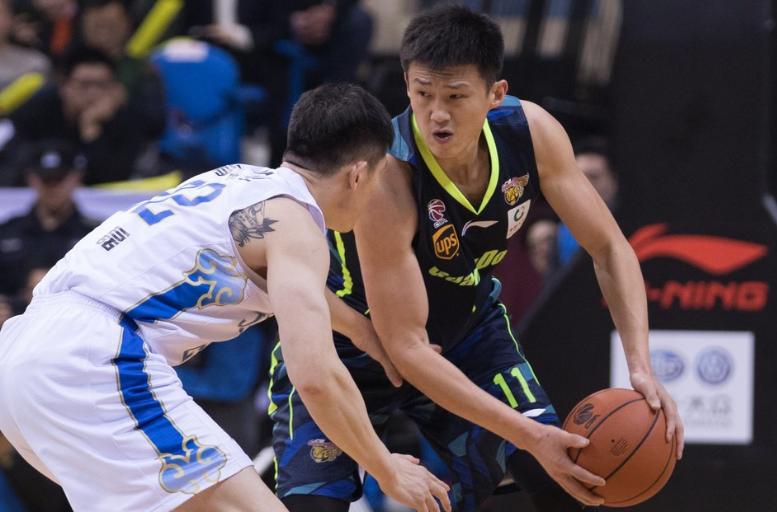 黑哨软哨再现CBA，看来姚主席下一步要狠抓裁判了