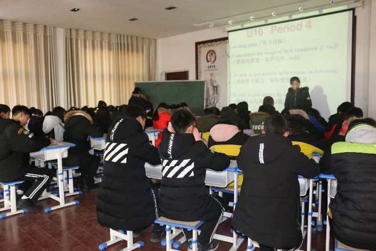 教师全员优质课比赛报道,教师精品课比赛活动简报