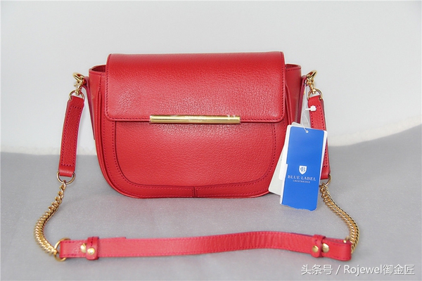 巴宝莉风衣蓝标和黑标的区别,巴宝莉黑标蓝标是怎么回事