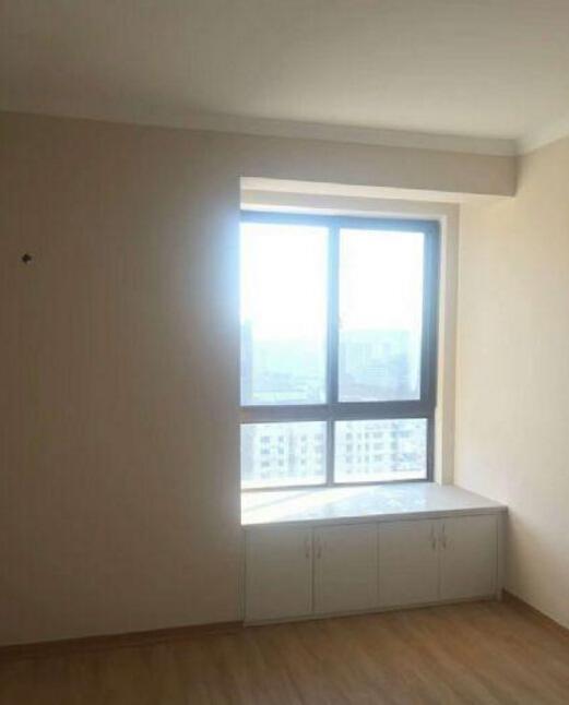 全屋刷大白墙的效果,小户型刷大白墙