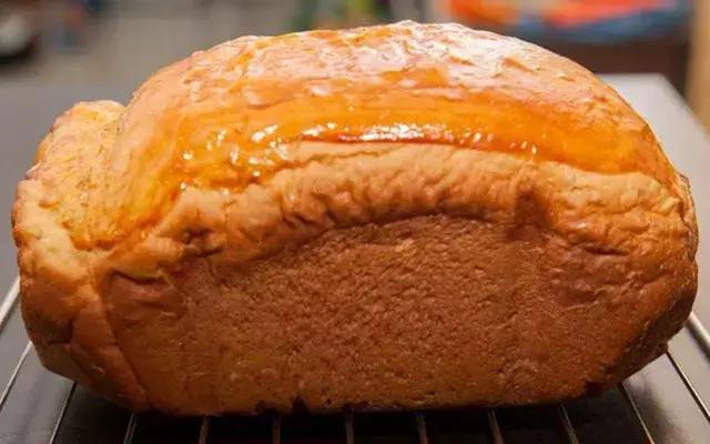 aca面包机怎么做出松软细腻的面包,烘焙面包怎么做松软好吃