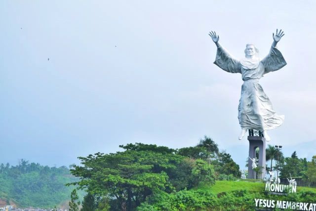 美娜多潜入深圳的海洋,新晋网红岛视频