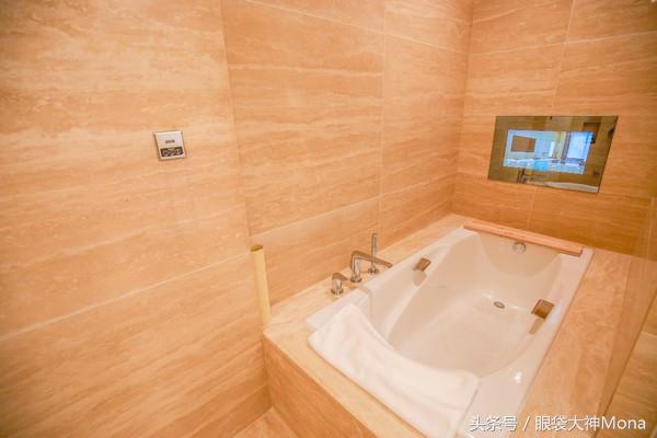 激发我的少女心，邂逅一场异国的暖冬旅行