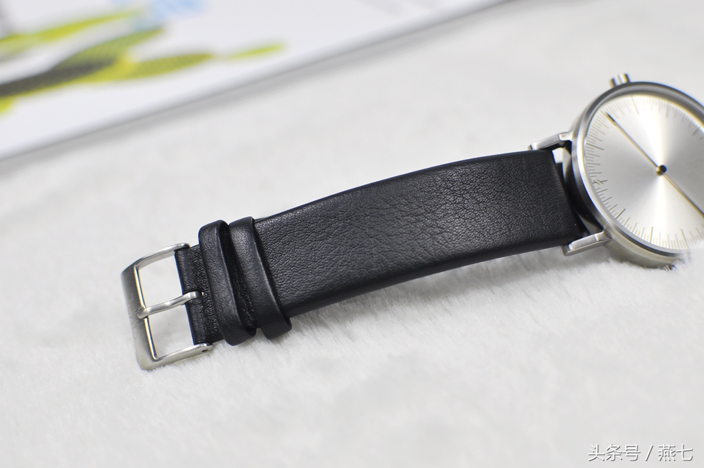 特别好用的手表非智能,一款没有指针的机械手表