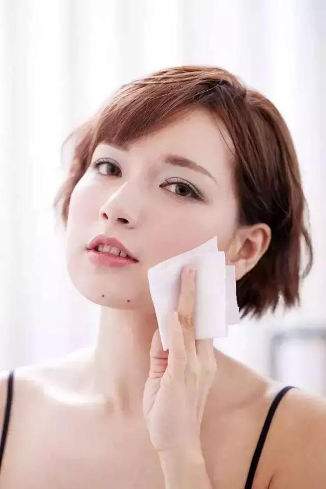 日常素颜的正确顺序,素颜其中的辛酸苦辣只有自己知道