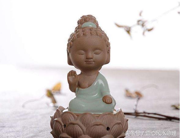 属马运势属狗运势,马狗猪今日财运方位