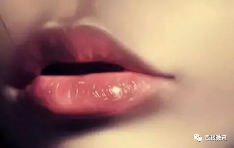 嘴唇干燥是什么病的预兆,嘴唇干燥查什么