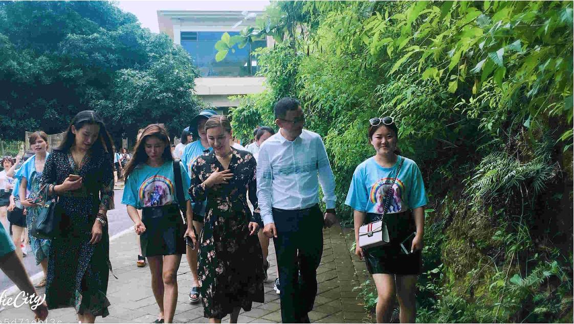 不忘初心砥砺前行风雨同舟,不忘初心砥砺前行2021