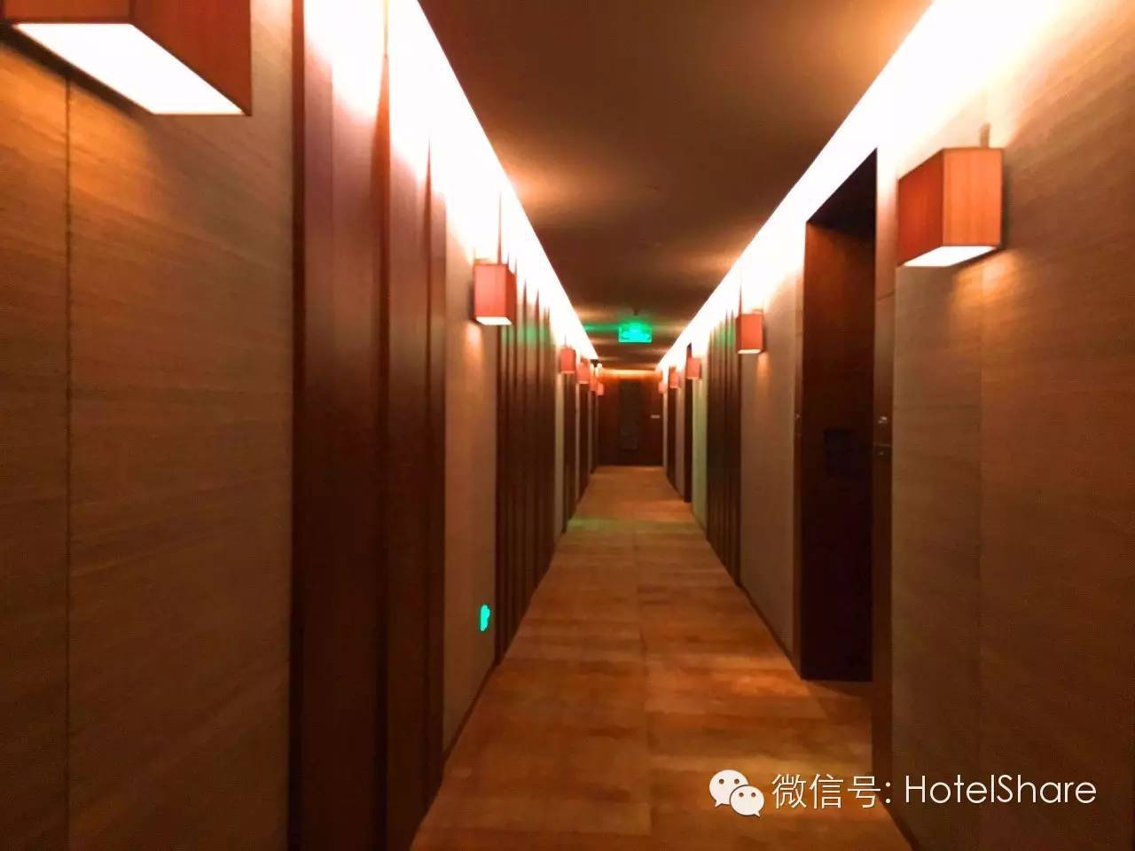 63楼泳池望月、70楼酒吧摘星，广州柏悦|探店首发