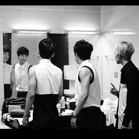 exo金珉锡直拍,exo金珉锡神仙动图