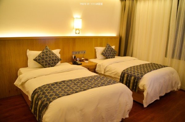 跟着圣玉去旅行，做一个水姑娘