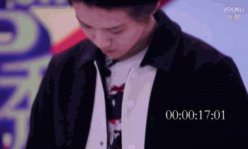 鹿晗踢足球什么水平啊,鹿晗踢足球偶像