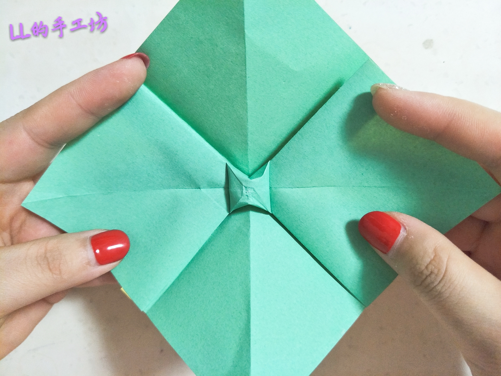 纸折的蝴蝶结教程,蝴蝶结怎么折出来简单又美丽