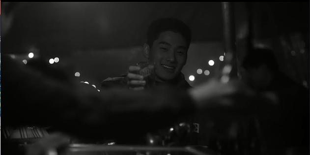 “棍棒教育”毁掉天才型游泳选手！韩国再现发人深省神级电影