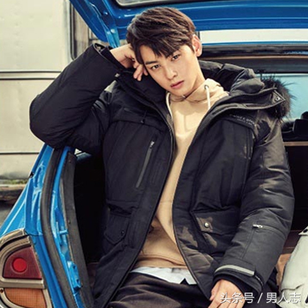 男士羽绒服推荐潮牌,男士潮牌帅气潮男羽绒服
