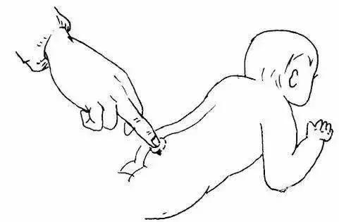 宝宝感冒上吐下泻小儿推拿,宝宝上吐下泻精神不好怎么办