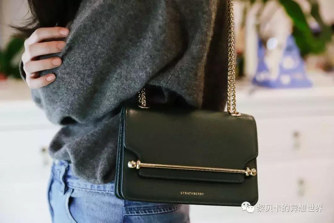 从上百只包里,她们精挑细选了这9只最爱的年度好包