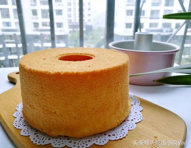 戚风蛋糕脱模技巧,蛋糕烘焙不塌陷做法