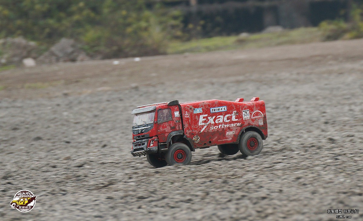 拉力卡车模型开箱测评 (静点拉力卡车模型路试)