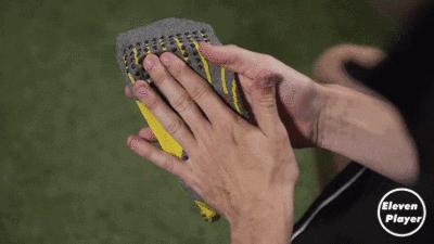 足球球鞋磨脚趾头的解决办法,足球鞋磨脚的鞋子怎么处理最好