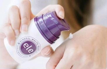 化妆清洁工具的使用方法,化妆工具清洗视频教程