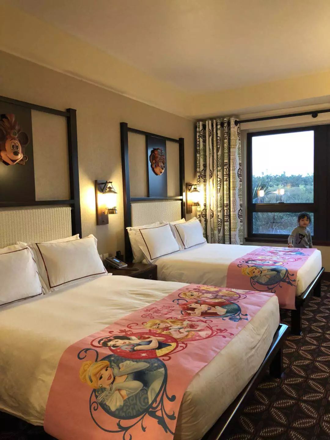 香港迪士尼必玩攻略,香港迪士尼攻略一日游最新一期