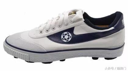 还记得你的第一双篮球鞋咋拍,还记得你们的第一双球鞋叫什么吗