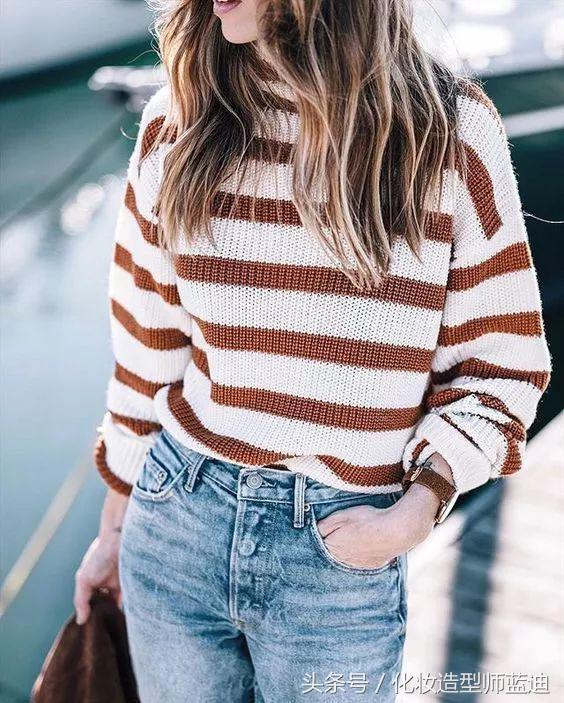 毛衣变形怎么恢复原形,毛衣放洗衣机洗缩水变形怎么办