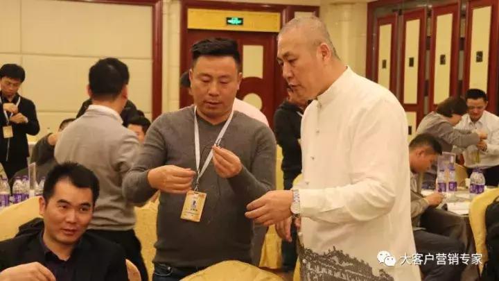 大客户怎样才会愿意接受你的推销,做销售怎么才能让客户主动找你