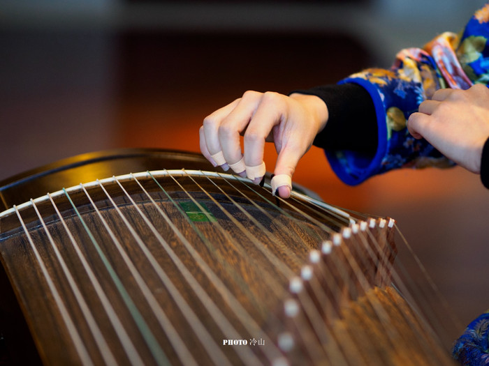 骞夸笢鍝噷鍙互绂呬慨浣忓,宀崡绂呬慨閰掑簵鍥剧墖